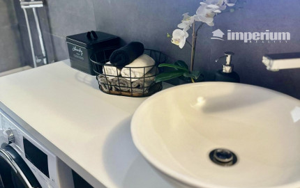 Gabčíkovo - predaj 3 izb. bytu + pozemok a garáž v uzamknutom dvore v centre mesta.