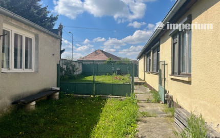 Na predaj 4izb. starší rodinný dom na 8 árovom pozemku v obci Lehnice -Sása.