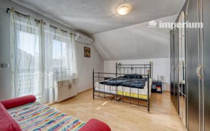 PRIESTRANNÝ RODINNÝ DOM V HAMULIAKOVE na pozemku 625 m2