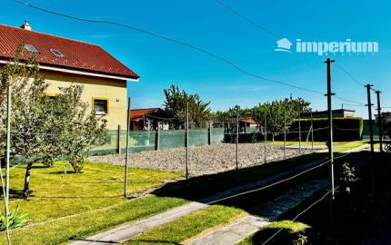 Na predaj 3izb. rodinný dom na 11árovom pozemku v obci Čenkovce časť Maslovce.