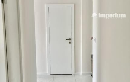 Priestranný moderný dom s vlastnou záhradou, terasou súčasť  trojdomu v obci Miloslavov časť Alžbetin Dvor.