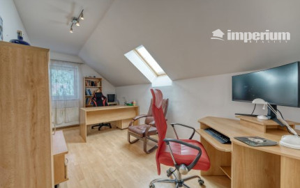 PRIESTRANNÝ RODINNÝ DOM V HAMULIAKOVE na pozemku 625 m2