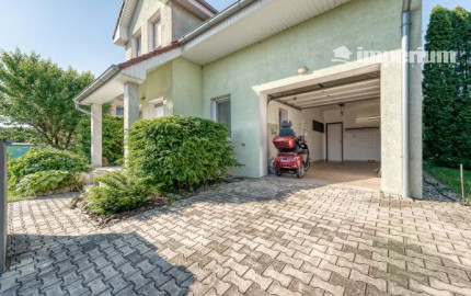 PRIESTRANNÝ RODINNÝ DOM V HAMULIAKOVE na pozemku 625 m2