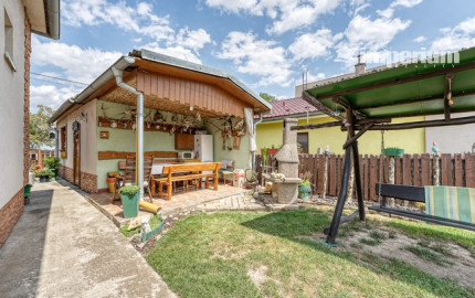 Na predaj kompletne zrekonštruovaný 3-izbový rodinný dom v Šamoríne – časť Mliečno