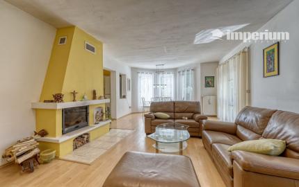 PRIESTRANNÝ RODINNÝ DOM V HAMULIAKOVE na pozemku 625 m2