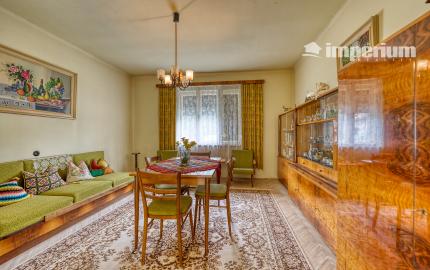Rodinný dom na predaj v obci Báč – pozemok 919 m²