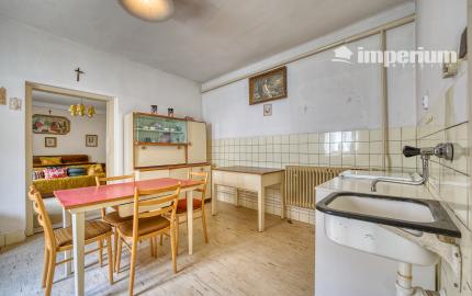 Rodinný dom na predaj v obci Báč – pozemok 919 m²