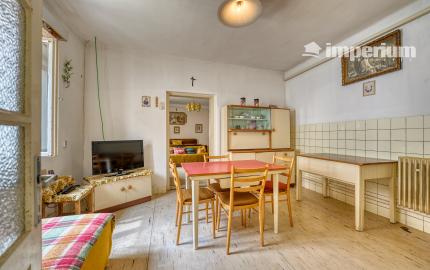 Rodinný dom na predaj v obci Báč – pozemok 919 m²