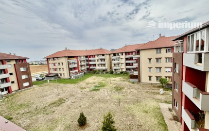 Na predaj 3 izbový byt s 2-ma balkónmi ,1parkovacie miesto v obci Rajka.