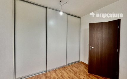 Na predaj 3 izbový byt s 2-ma balkónmi ,1parkovacie miesto v obci Rajka.