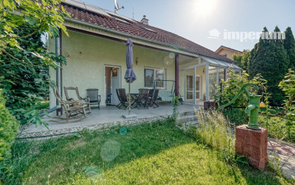 PRIESTRANNÝ RODINNÝ DOM V HAMULIAKOVE na pozemku 625 m2