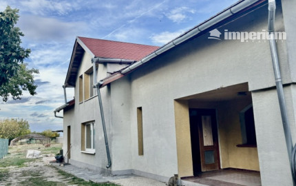 Komfortné bývanie v dvojgeneračnom 7 izbovom rod. dome v obci Vieska.