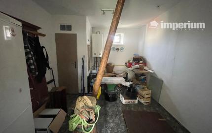 Rodinný dom len na skok od koryta Malého Dunaja? TENTO DOMČEK VÁM HO POSKYTNE.