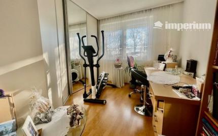 LEHNICE - Veľký Lég, na predaj veľký 3. izb. byt aj s garážou