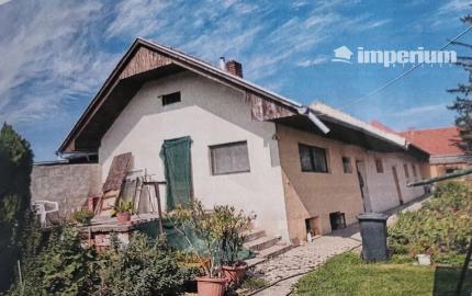 Na predaj 4izb. starší rodinný dom na 9 árovom pozemku v Maďarsku, obec Jánossomorja.