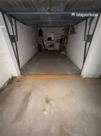 Na predaj pekný veľkometrážny 3 izbový byt s garážou na ul. Nová Ves.