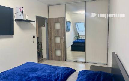 Na predaj pekný veľkometrážny 3 izbový byt s garážou na ul. Nová Ves.