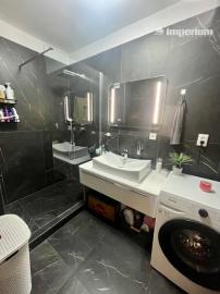 Na predaj pekný veľkometrážny 3 izbový byt s garážou na ul. Nová Ves.