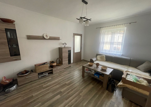 REZERVOVANÉ - Rodinný dom len na skok od koryta Malého Dunaja? TENTO DOMČEK VÁM HO POSKYTNE.