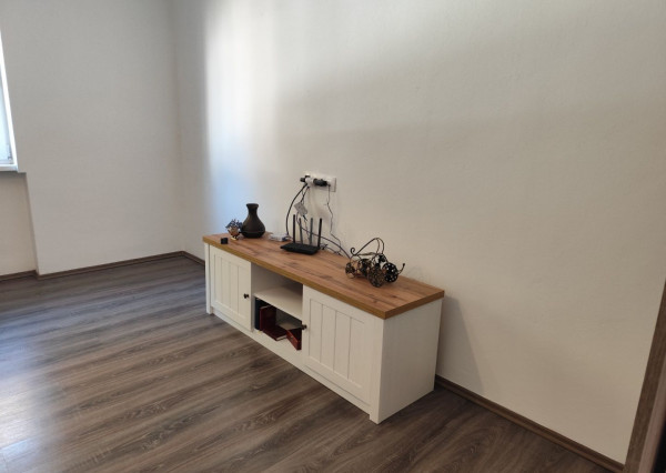 Na predaj 4  - izbový rodinný dom s veľkou záhradou v obci Veľké Kosihy