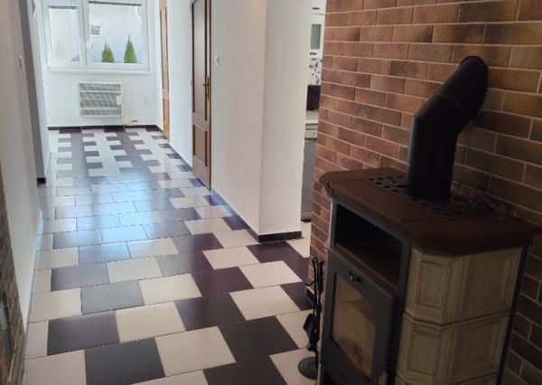 Na predaj 4  - izbový rodinný dom s veľkou záhradou v obci Veľké Kosihy