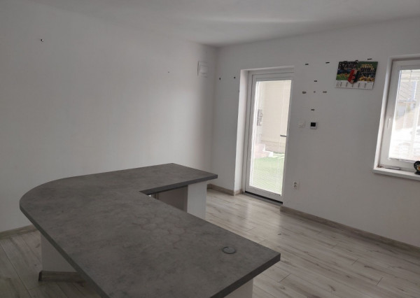 Na predaj 4  - izbový rodinný dom s veľkou záhradou v obci Veľké Kosihy