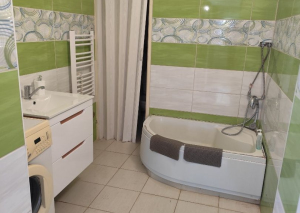 Na predaj 4  - izbový rodinný dom s veľkou záhradou v obci Veľké Kosihy