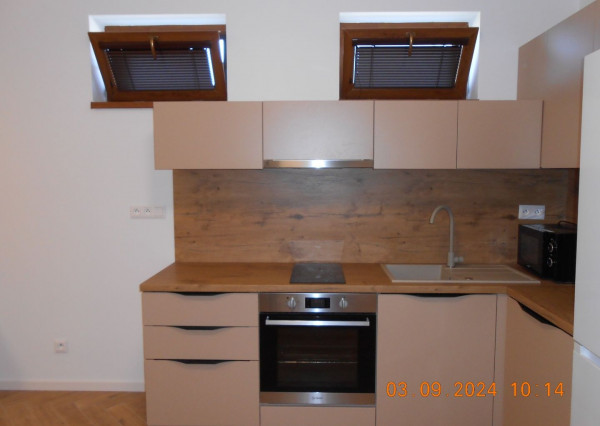 Prenájom zariadeného 1-izbového apartmánu v rodinnom dome mesta Šamorín