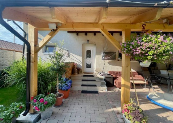 Predaj 5 izbový rodinný dom v obci Rohovce, neďaleko R7, len 8km od Šamorína