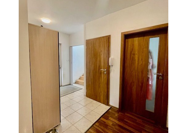 Predaj 5 izbový rodinný dom v obci Rohovce, neďaleko R7, len 8km od Šamorína