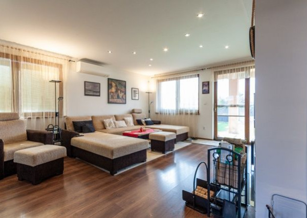 Na predaj 3 izbový rodinný dom v obci Holice pri R7, Dunajská Streda, Trnavský kraj