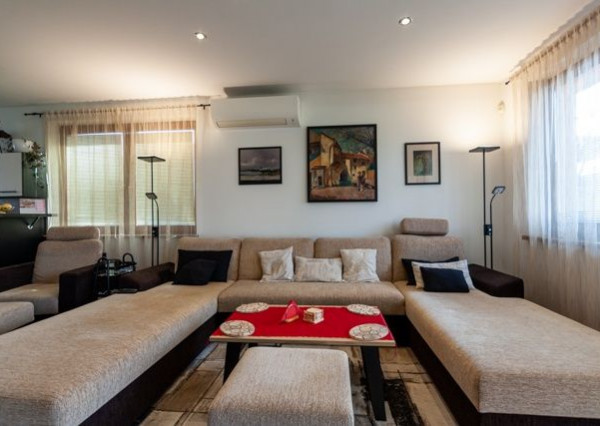 Na predaj 3 izbový rodinný dom v obci Holice pri R7, Dunajská Streda, Trnavský kraj