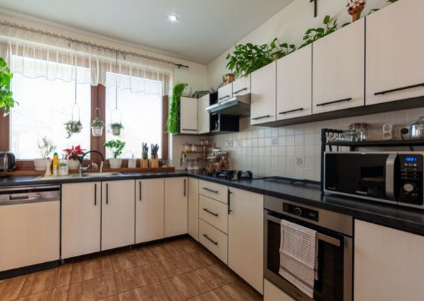 Na predaj 3 izbový rodinný dom v obci Holice pri R7, Dunajská Streda, Trnavský kraj