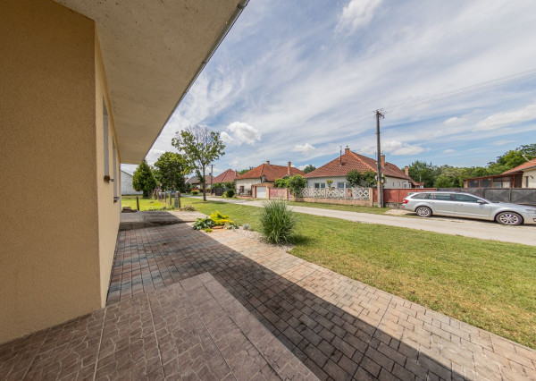 Predaj úžasného bungalovu v prihraničnej obci Medveďov.