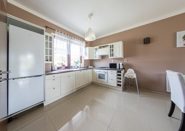 Predaj úžasného bungalovu v prihraničnej obci Medveďov.