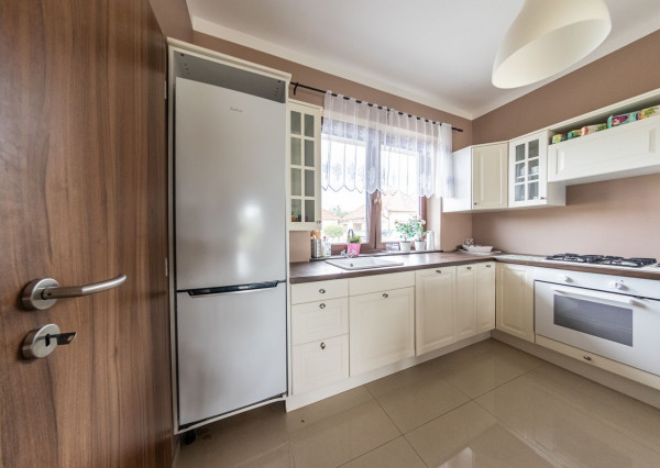 Predaj úžasného bungalovu v prihraničnej obci Medveďov.