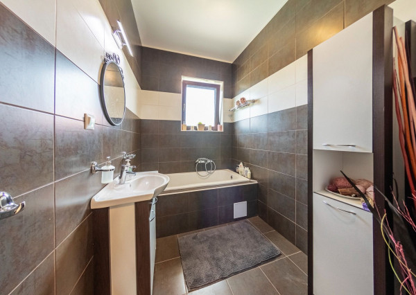 Predaj úžasného bungalovu v prihraničnej obci Medveďov.