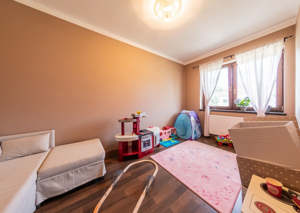 Predaj úžasného bungalovu v prihraničnej obci Medveďov.