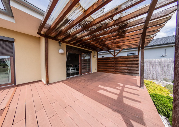 Predaj úžasného bungalovu v prihraničnej obci Medveďov.