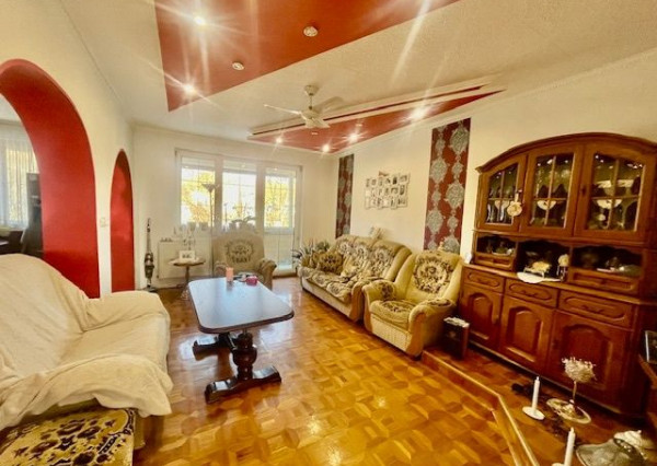 LEHNICE - Veľký Lég, na predaj veľký 3. izb. byt aj s garážou