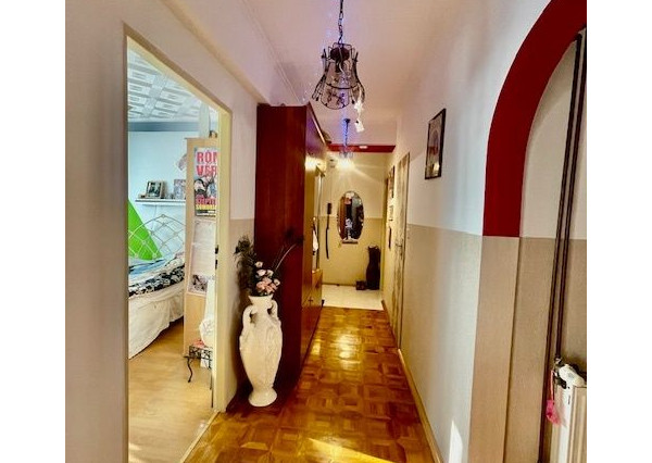 LEHNICE - Veľký Lég, na predaj veľký 3. izb. byt aj s garážou