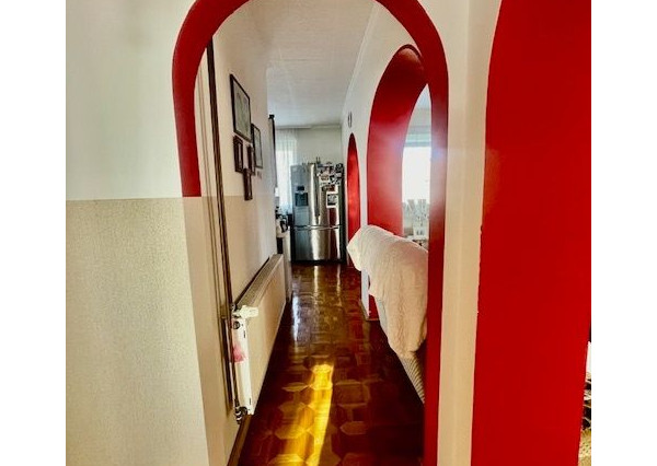 LEHNICE - Veľký Lég, na predaj veľký 3. izb. byt aj s garážou