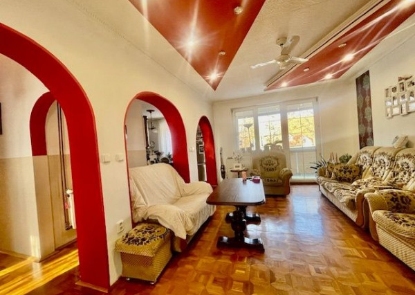 LEHNICE - Veľký Lég, na predaj veľký 3. izb. byt aj s garážou