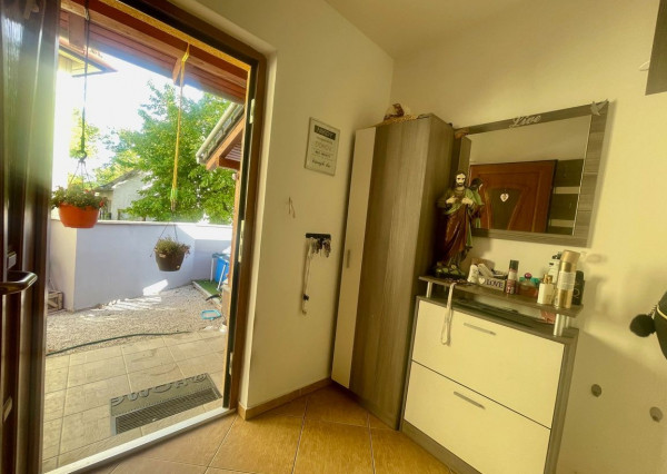 Na predaj 3 izb. rodinný dom v obci Rohovce, Dun. Streda.