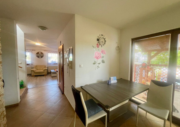 Na predaj 3 izb. rodinný dom v obci Rohovce, Dun. Streda.