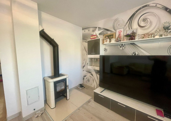 Na predaj 3 izb. rodinný dom v obci Rohovce, Dun. Streda.