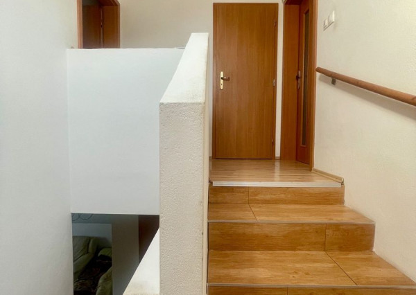 Na predaj 3 izb. rodinný dom v obci Rohovce, Dun. Streda.