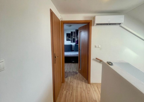 Na predaj 3 izb. rodinný dom v obci Rohovce, Dun. Streda.