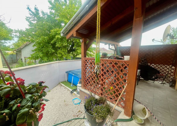 Na predaj 3 izb. rodinný dom v obci Rohovce, Dun. Streda.