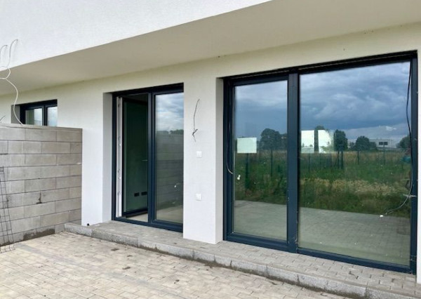 Rovinka -predaj 4 izbový byt so záhradkou.